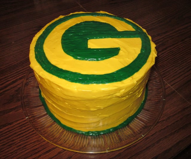 Green Bay Packers Cake • Curious Cuisiniere