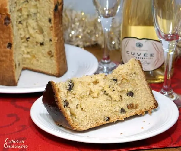 How to Pair and Serve Panettone Cake