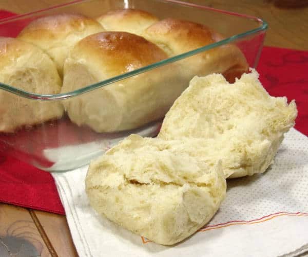 Fluffy Homemade Sweet Hawaiian Bread Rolls Recipe – Cookin' with Mima