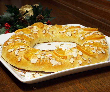 Rosca-de-Reyes-Three-Kings-Bread-0251.450-1