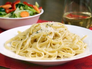 Authentic Fettuccine Alfredo • Curious Cuisiniere