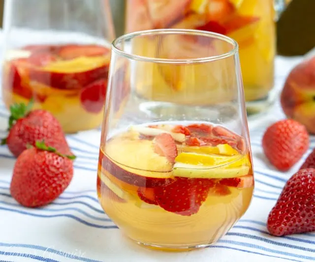 Strawberry And Peach Sangria Recipe