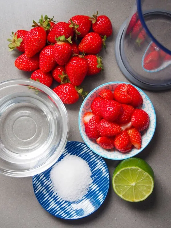 HOW TO MAKE STRAWBERRY KEY LIME AGUA FRESCA RECIPE