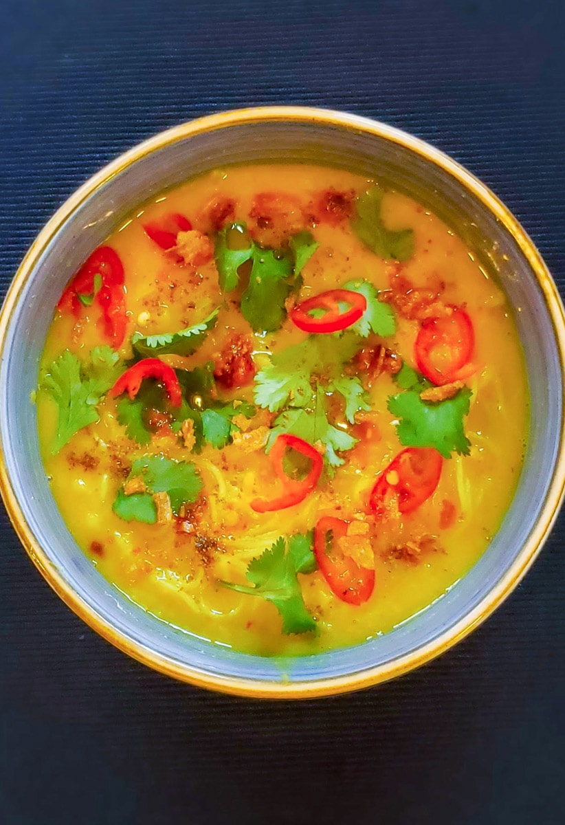 Pae Hin (Burmese Chickpea Soup) • Curious Cuisiniere